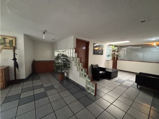 公寓楼  Naucalpan de Juárez, 墨西哥州