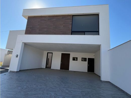 Luxus-Haus in Santiago, Nuevo León