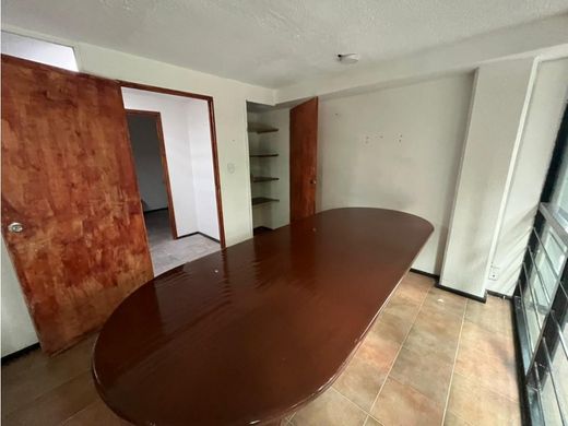 Apartment in Cuauhtémoc, The Federal District