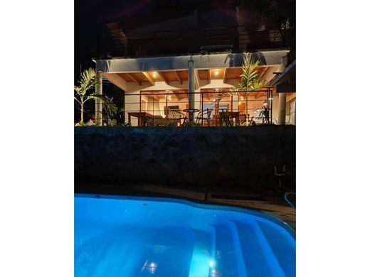 Luxury home in Valle de Bravo, Estado de México