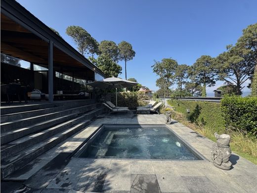 公寓楼  Valle de Bravo, 墨西哥州