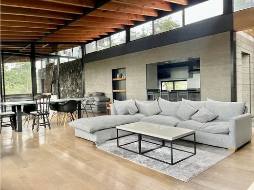 Complexes résidentiels à Valle de Bravo, Estado de México