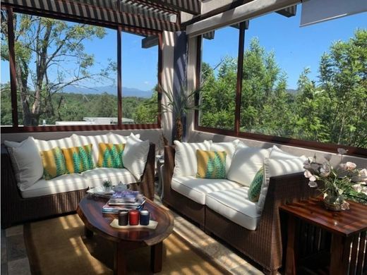 Πολυτελή κατοικία σε Valle de Bravo, Estado de México