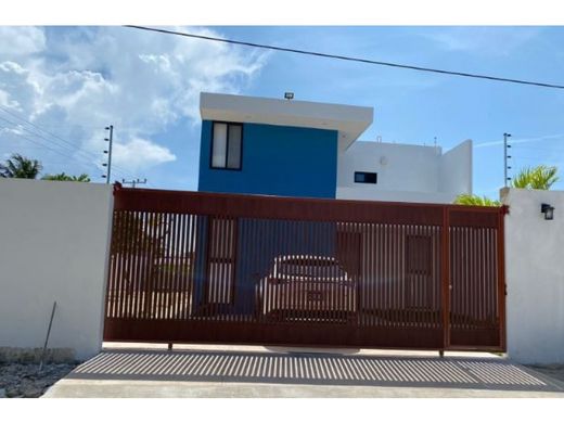 Maison de luxe à Chicxulub Pueblo, Yucatán