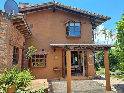 Luksusowy dom w Valle de Bravo, Estado de México