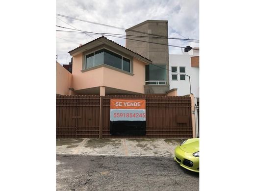 Casa di lusso a Naucalpan de Juárez, Messico (stato federato)