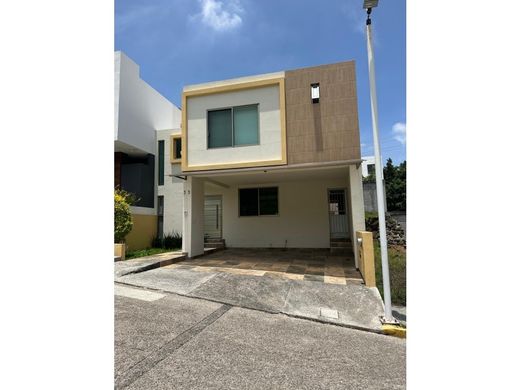 Luxury home in Morelia, Michoacán