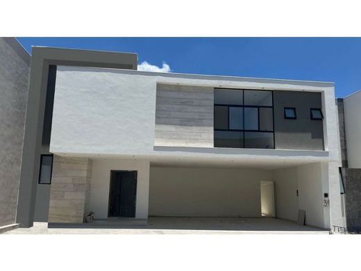 Luxury home in Santiago, Nuevo León