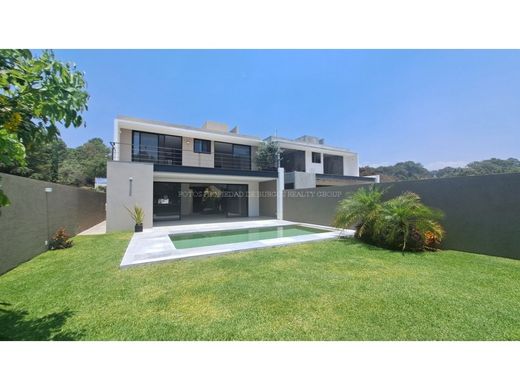 منزل ﻓﻲ Tetela del Monte, Cuernavaca