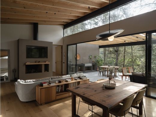 Kamienica w Valle de Bravo, Estado de México