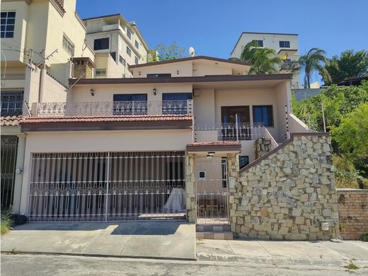 Luxe woning in Guadalupe, Nuevo León