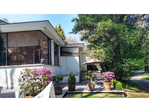 Luxury home in Ciudad López Mateos, Atizapán de Zaragoza