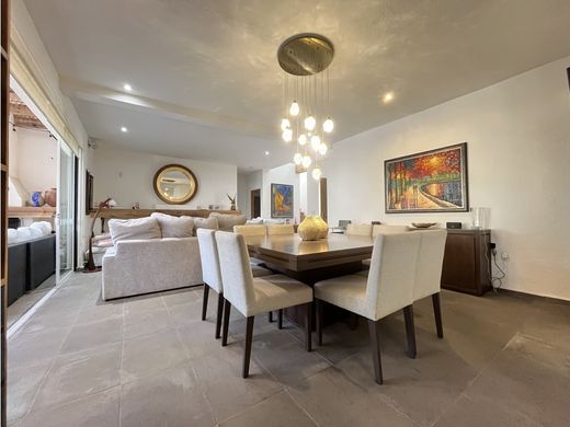 ‏בניין ב  Valle de Bravo, Estado de México