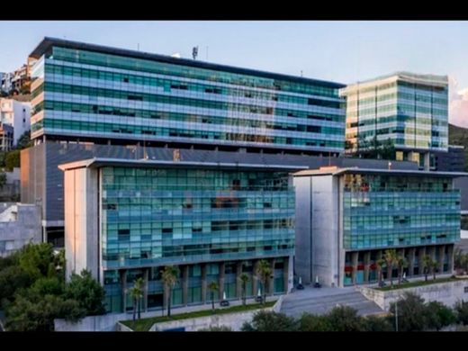 Ufficio a San Pedro, China