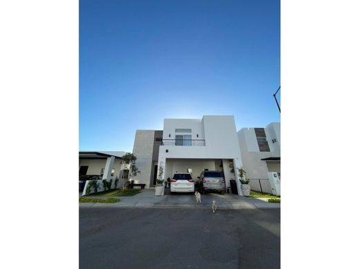 Luxus-Haus in Hermosillo, Sonora