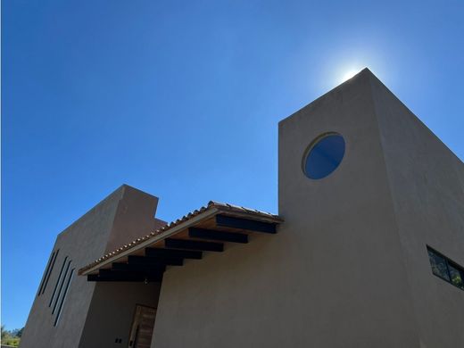 Luxury home in Valle de Bravo, Estado de México