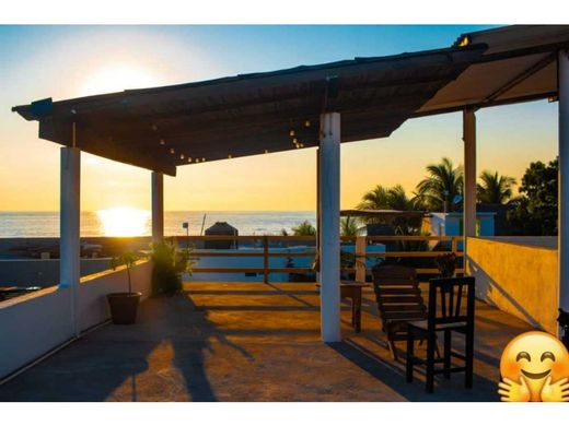 Πολυτελή κατοικία σε Puerto Escondido, San Pedro Mixtepec -Dto. 22 -