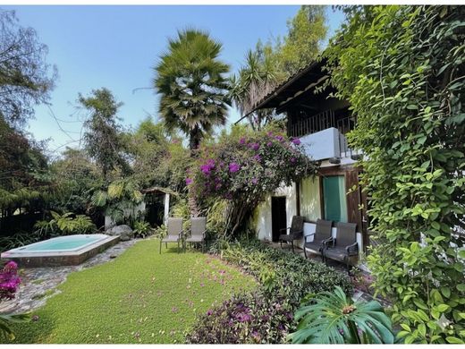 Complexes résidentiels à Valle de Bravo, Estado de México