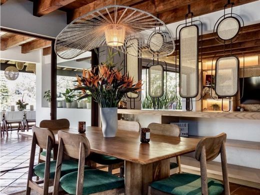 Residential complexes in Valle de Bravo, Estado de México