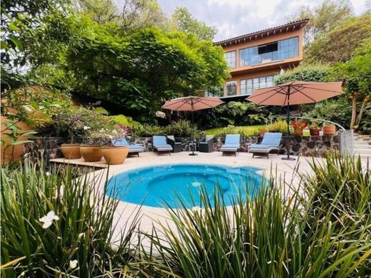 Valle de Bravo, メヒコ州の高級住宅