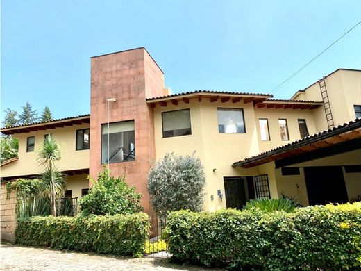 Complesso residenziale a Valle de Bravo, Messico
