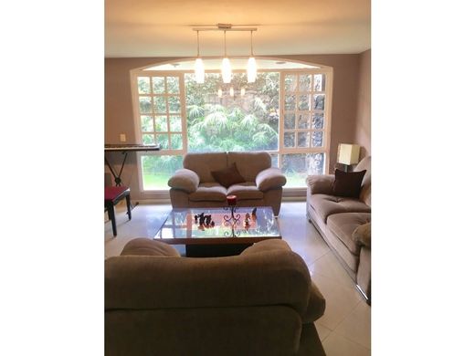 Naucalpan de Juárez, メヒコ州の高級住宅