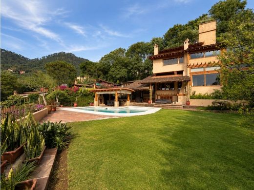 Luxury home in Valle de Bravo, Estado de México