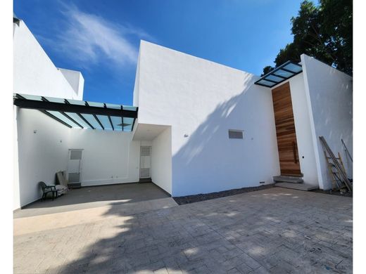 Luxus-Haus in Cuernavaca, Morelos