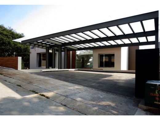 Casa di lusso a Ciudad López Mateos, Atizapán de Zaragoza