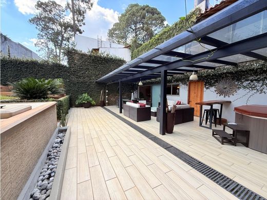 منزل ﻓﻲ Valle de Bravo, Estado de México