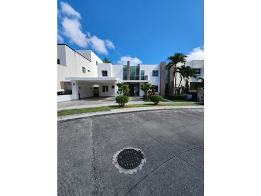 Luxury home in Cancún, Benito Juárez