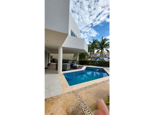 Luxe woning in Cancún, Benito Juárez