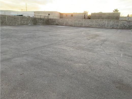 Grond in Ciudad Juárez, Juárez