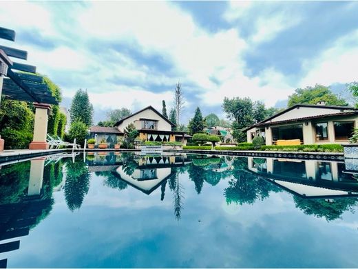 Luxury home in Valle de Bravo, Estado de México