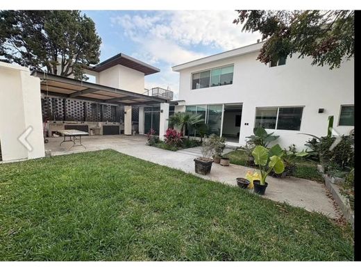 Luxury home in San Pedro, China