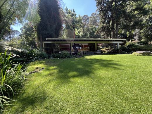 Luxury home in Valle de Bravo, Estado de México
