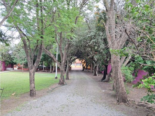 Casale a El Marqués, Nopala de Villagrán