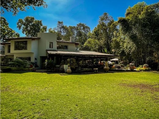 Casa de lujo en Valle de Bravo, Estado de México