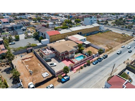 Edificio en Ensenada, Estado de Baja California