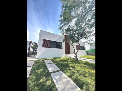 Luxury home in Atlatlahucan, Morelos