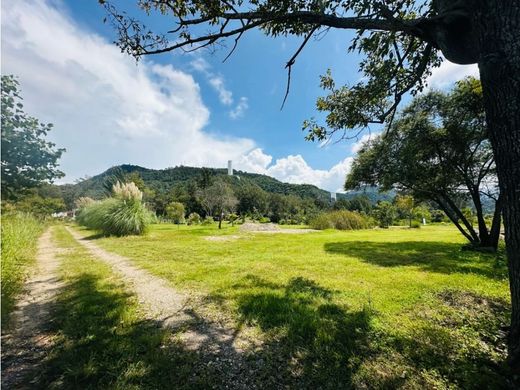 Terreno a Valle de Bravo, Messico (stato federato)
