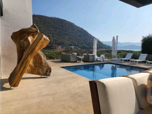 Luxury home in Valle de Bravo, Estado de México