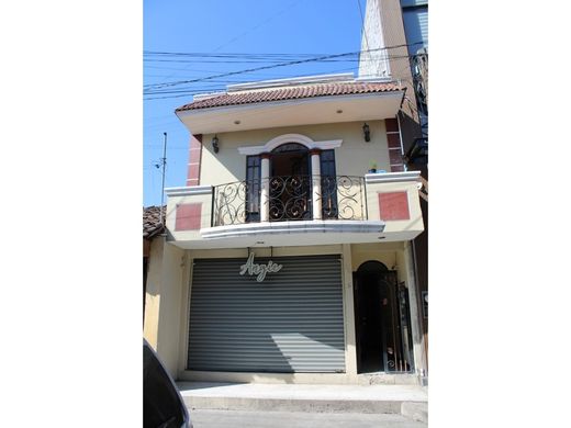 Casa de lujo en Sahuayo de Morelos, Sahuayo