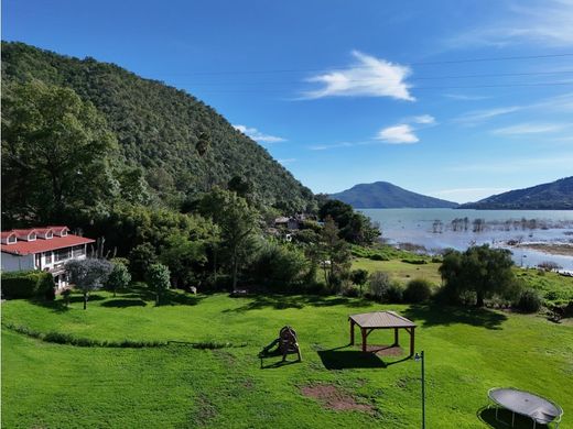 Luxus-Haus in Valle de Bravo, México (Bundesstaat)