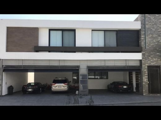 Luxury home in Monterrey, Nuevo León