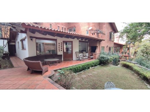 Appartementencomplex in Valle de Bravo, Mexico (staat)