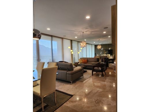 Apartment / Etagenwohnung in San Pedro, China