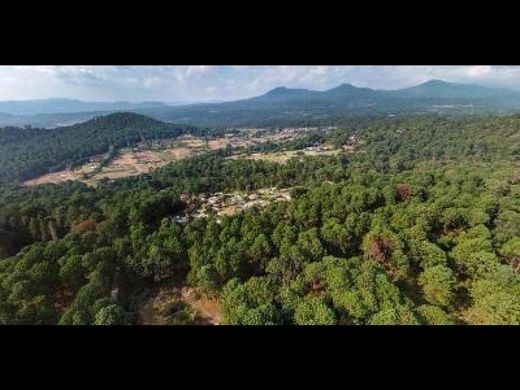 Land in Valle de Bravo, Estado de México