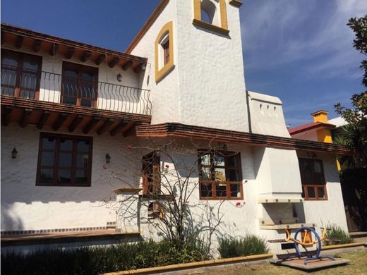 Luxury home in Ciudad López Mateos, Atizapán de Zaragoza