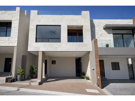 Luxury home in Monterrey, Nuevo León